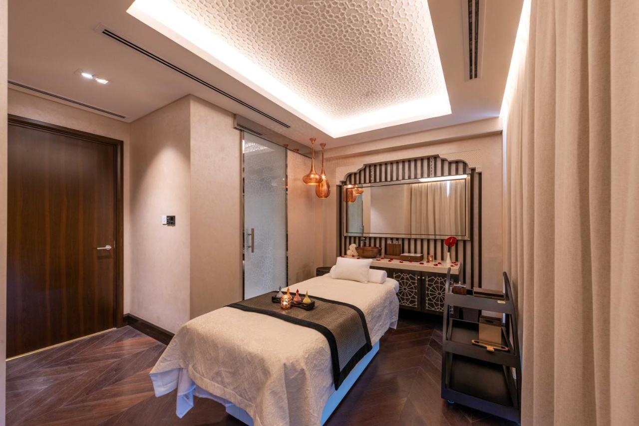 Отель Shaza Доха Экстерьер фото A treatment room at the spa