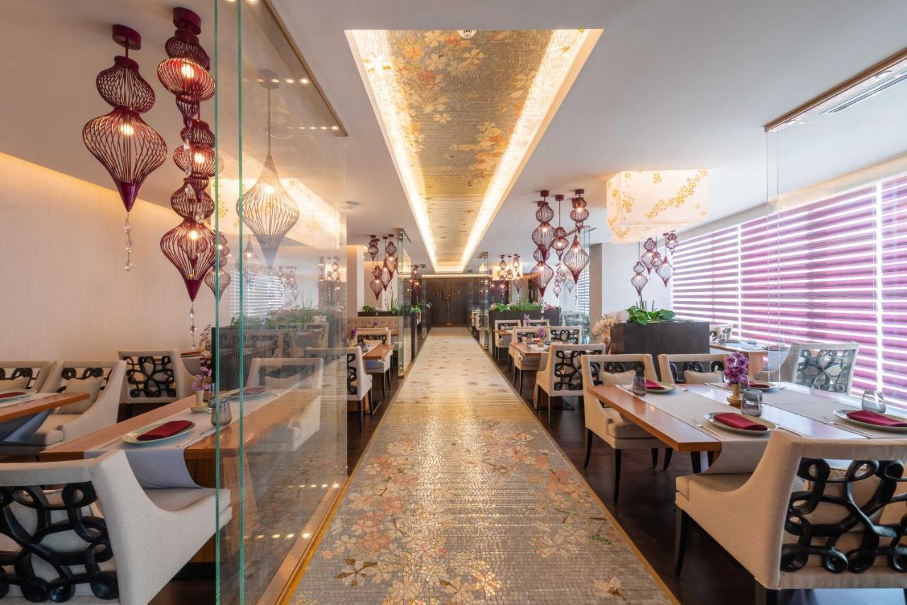 Отель Shaza Доха Экстерьер фото Interior of the restaurant