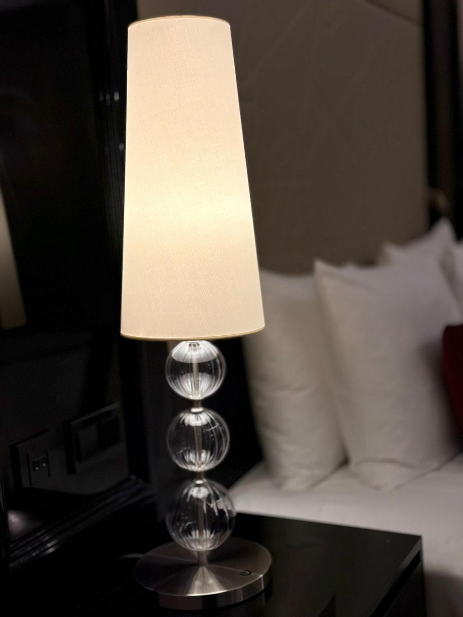Отель Shaza Доха Экстерьер фото A lampshade